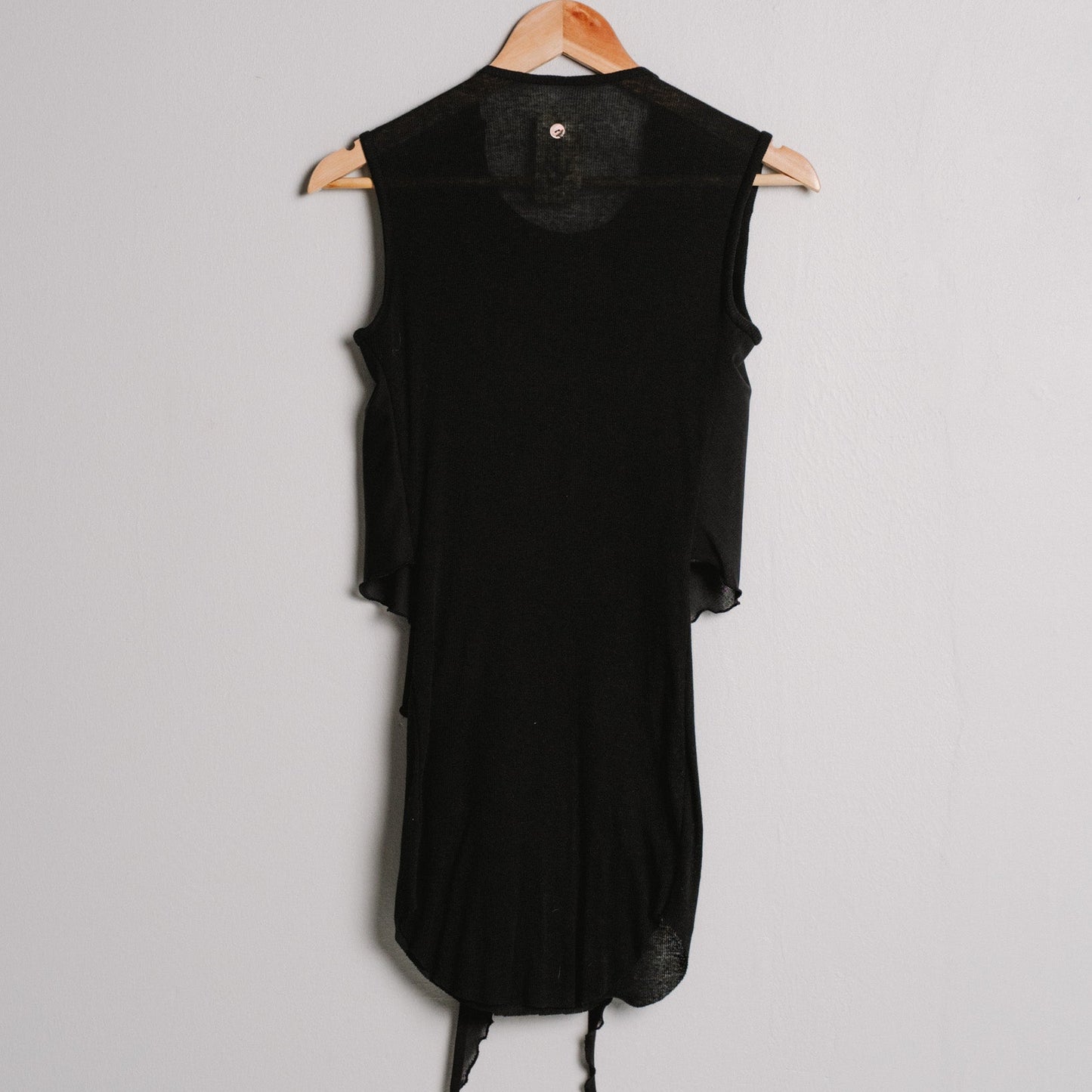 aviary top black