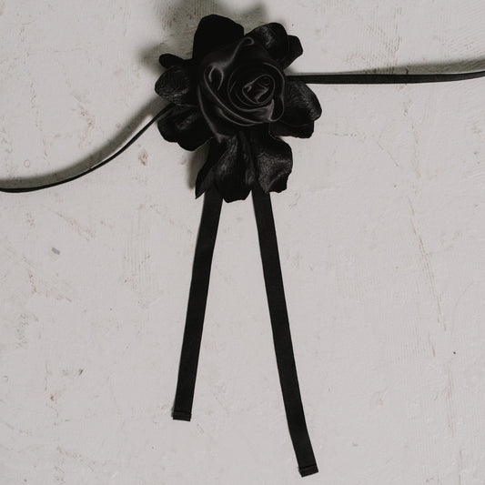 ribbon rose black